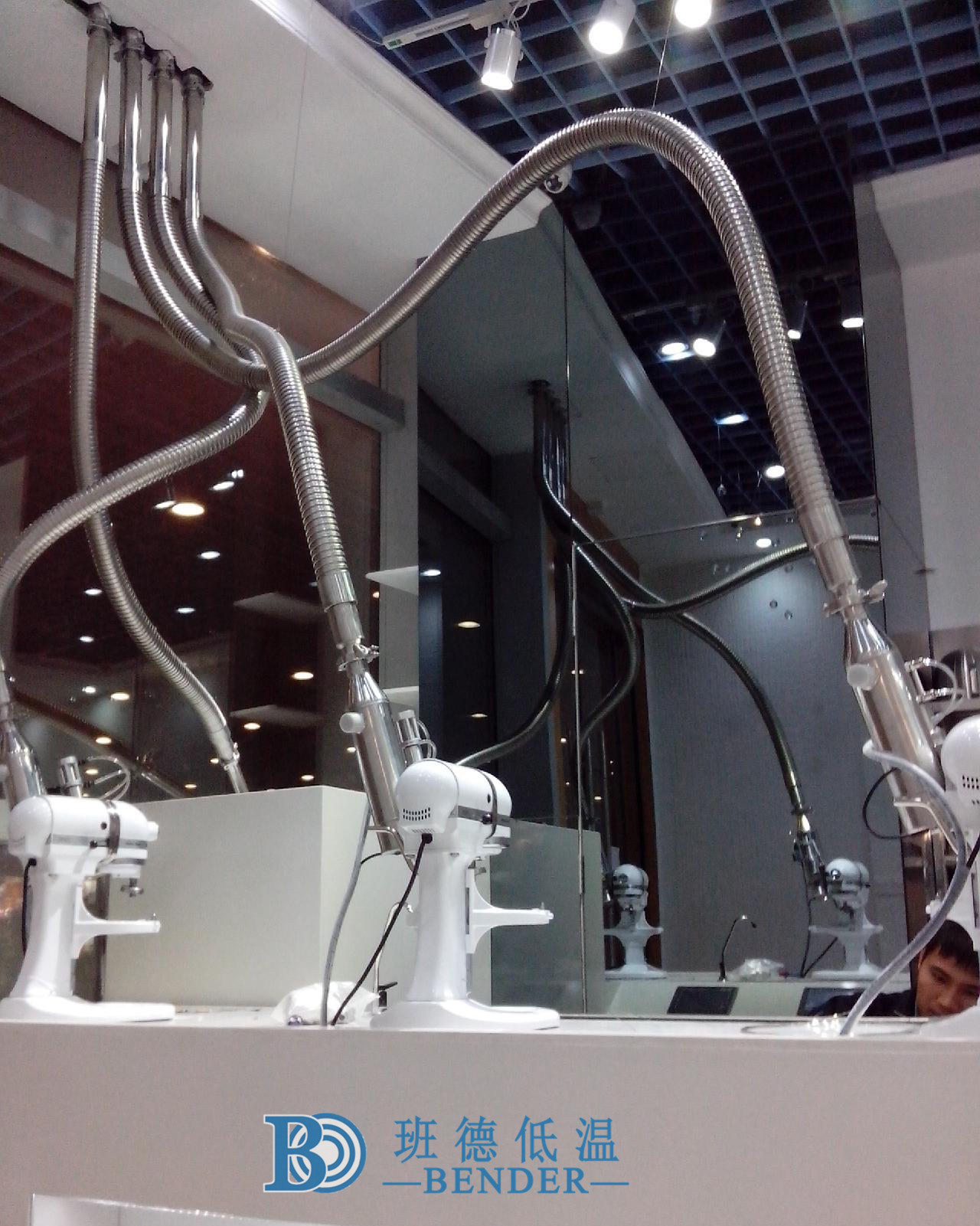 液氮加注终端头